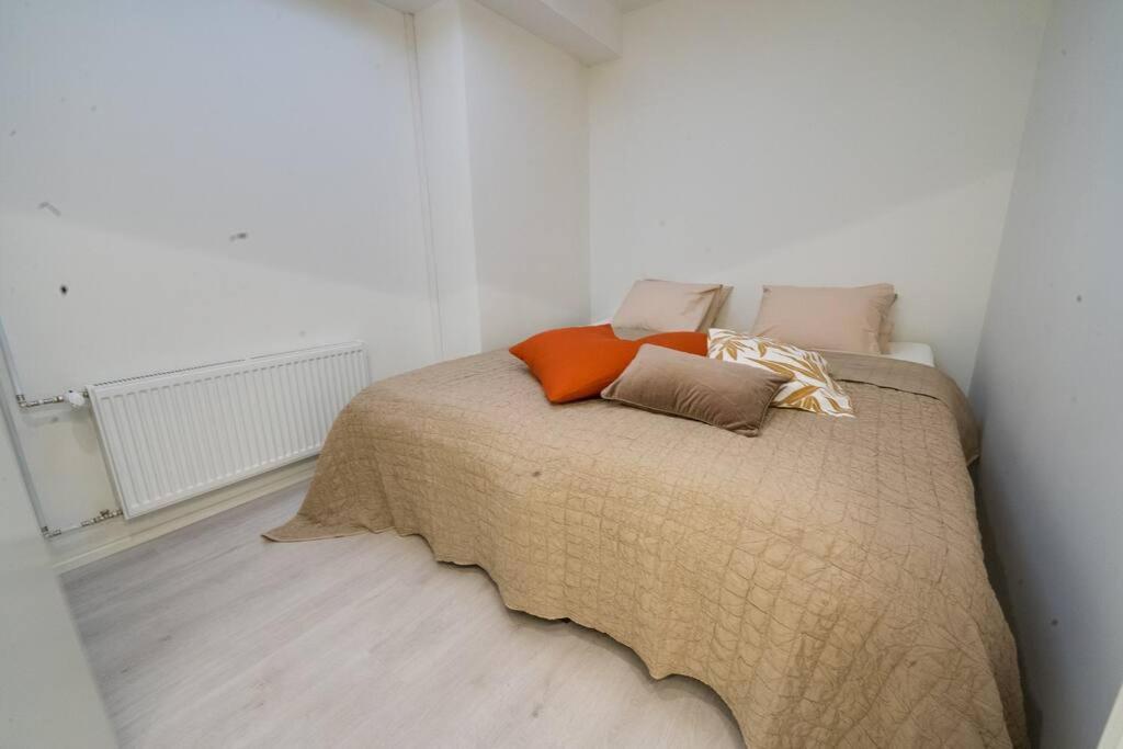 Apartament 3H,K,P - Keskellae Tamperetta Kaunis Parvekkeellinen Uusittu Kolmio Zewnętrze zdjęcie