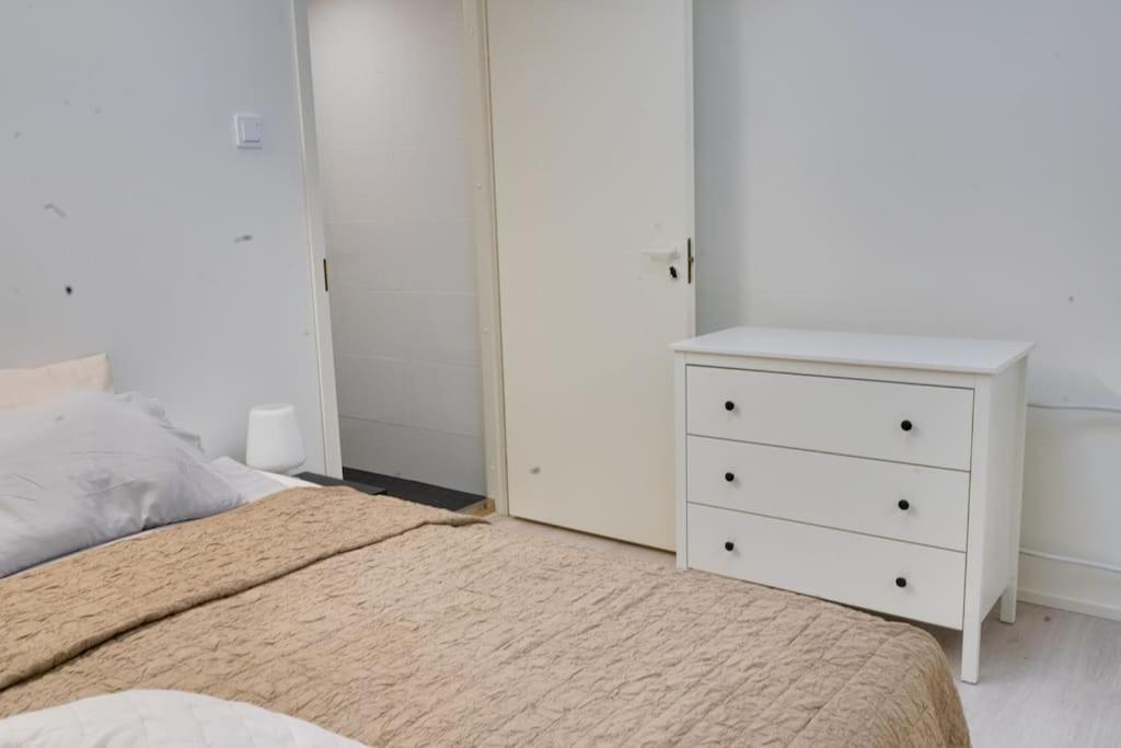 Apartament 3H,K,P - Keskellae Tamperetta Kaunis Parvekkeellinen Uusittu Kolmio Zewnętrze zdjęcie