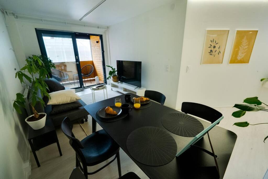 Apartament 3H,K,P - Keskellae Tamperetta Kaunis Parvekkeellinen Uusittu Kolmio Zewnętrze zdjęcie